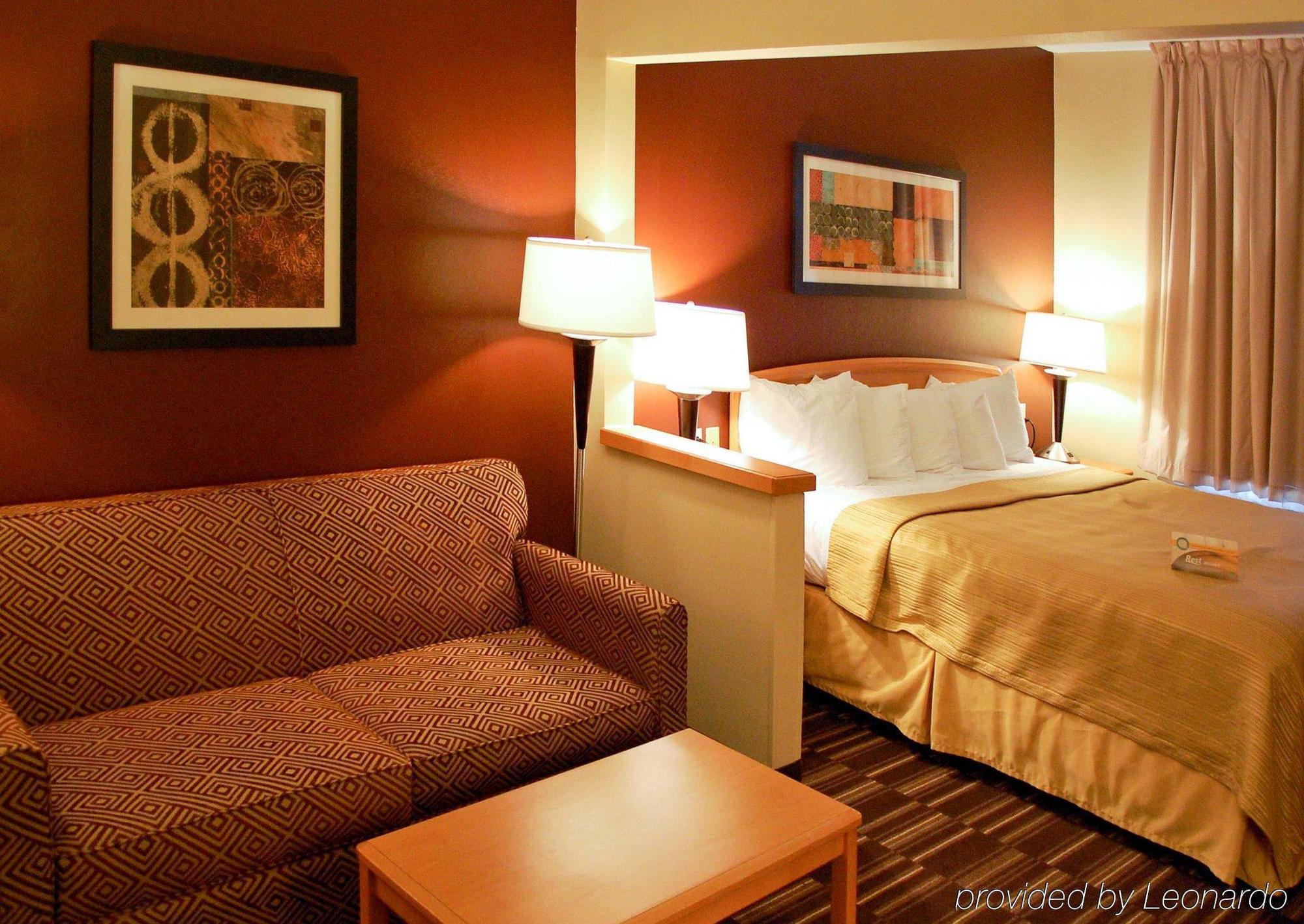 Comfort Suites Fargo Medical Center Exterior foto